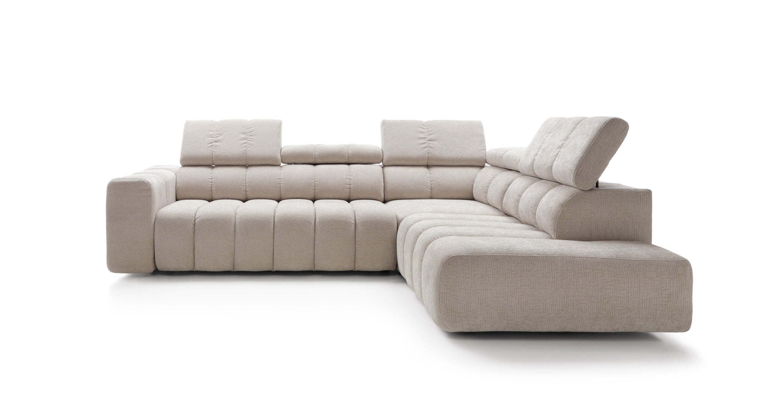 Designer Ecksofa Zürich mit elektrischer Sitzverlängerung in Chenille